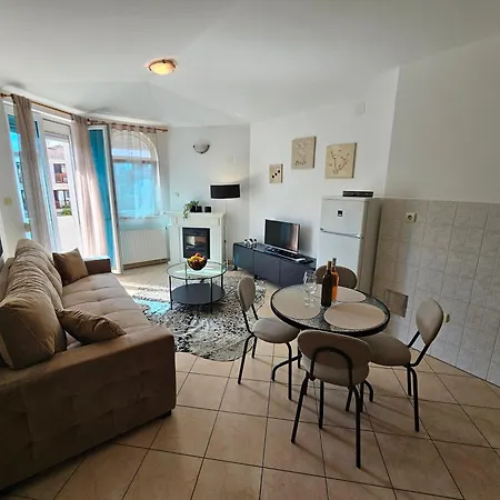 Luna Mare, One-bedroom On Ciovo Apartman *